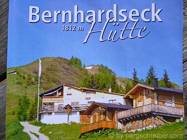 Die Bernhardseckhütte lädt am Ende des Lechtaler Panoramawegs zur Einkehr