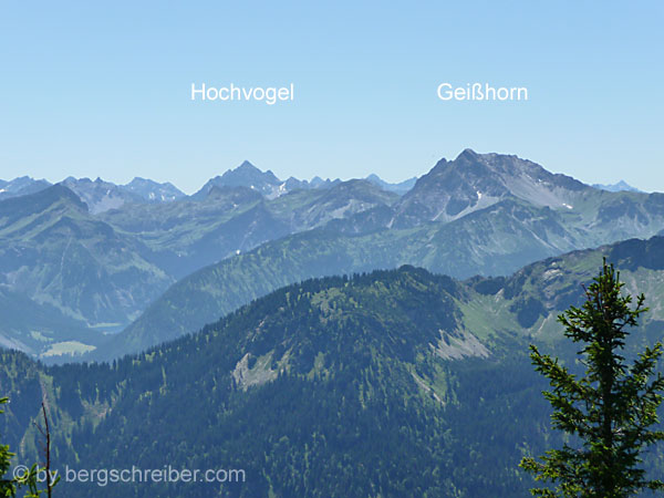 Allgäuer Alpen, prominente Gipfelziele Hochvogel und Geißhorn.