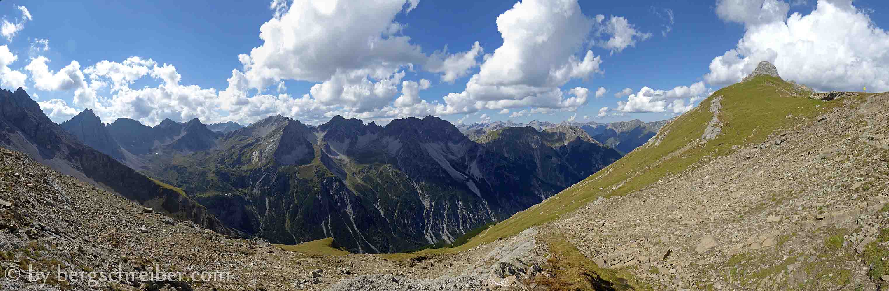 Panoramablick über die Berge des Parzinn vom Galtseitejoch