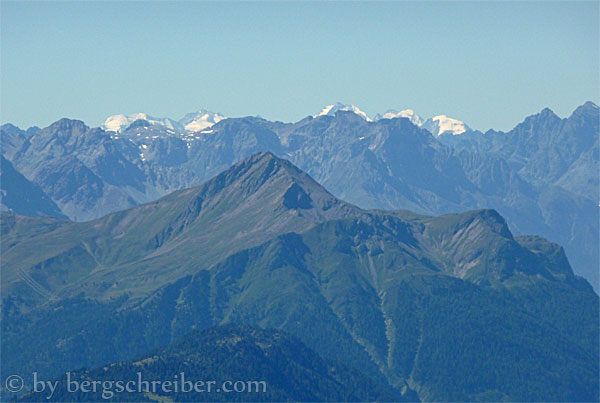 Schweizer Gletscher am westlichen Horizont