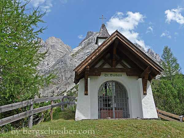 Barbara-Kapelle, die heilige Barbara ist die Patronin der Bergleute und erinnert an den ehemals hier betriebenen Bergbau