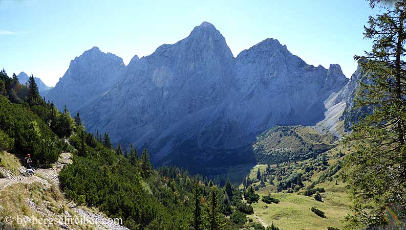 Tannheimer Berge über dem Reintal
